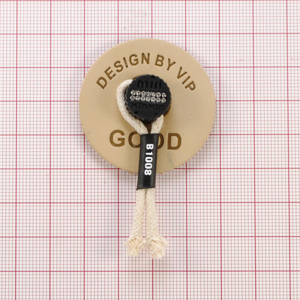 Лейба п/у GOOD (с шнурком), 4*6,4см, бежевый, черный, белый, стразы, шт. Лейба Кожзам