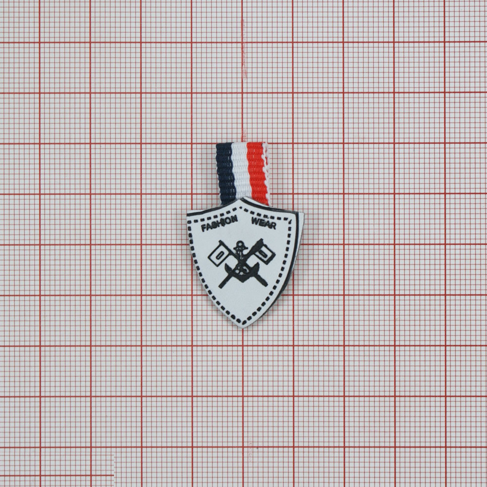 Лейба кожзам Fashion Wear якорь и флаги 22*34мм белая, черная, тесьма. Лейба Кожзам