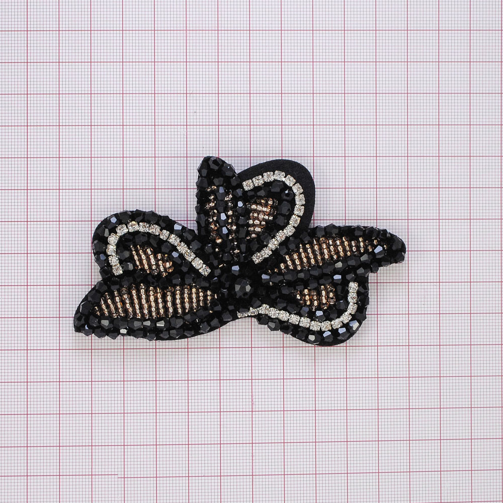 Аппликация декор  Веер-6 лепестков черн.бусины, бел.камни, бисер янтарь. Аппликация Декор