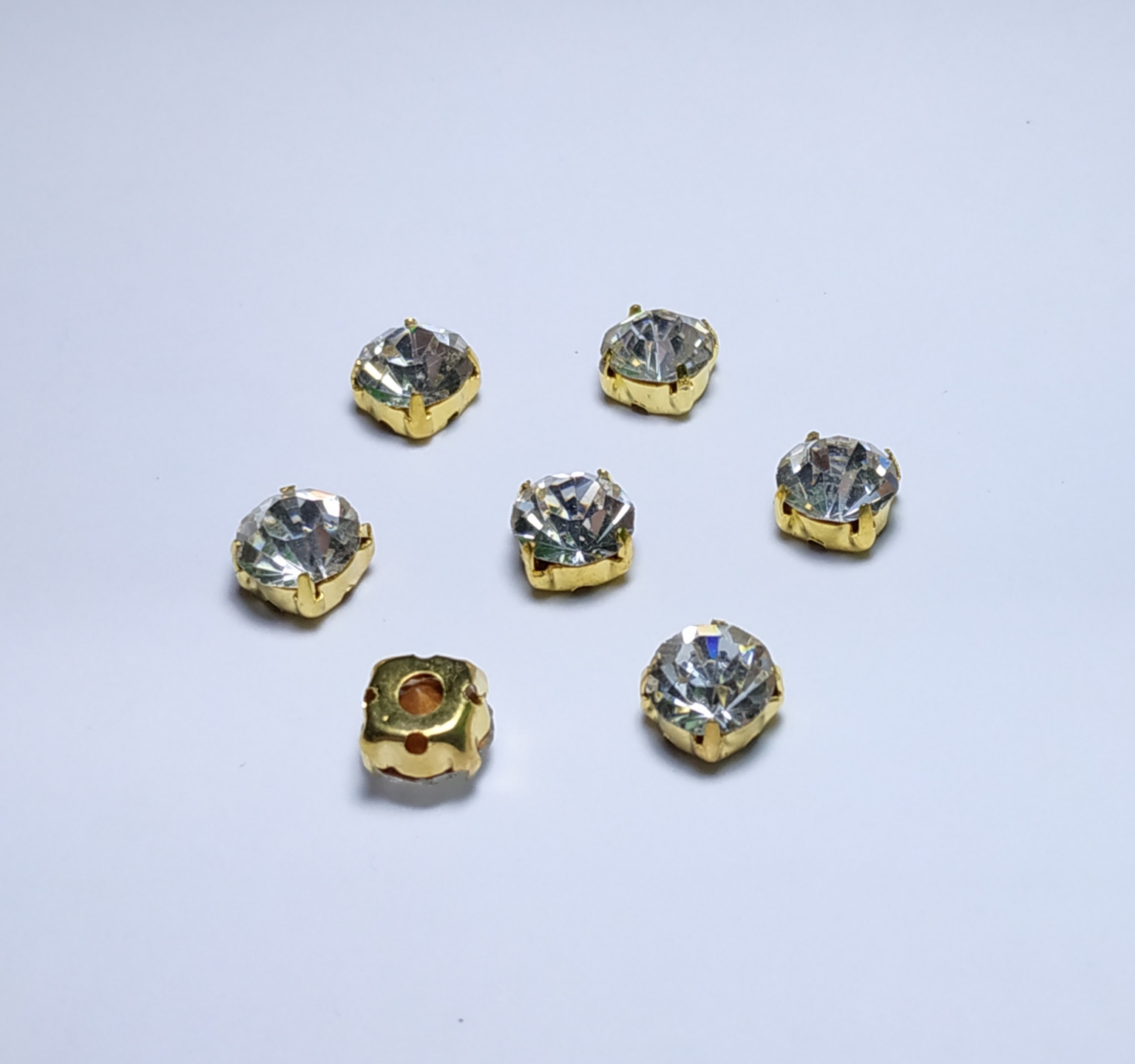 Стразы пришивные GOLD белый камень №35  (7мм), шт. Стразы пришивные