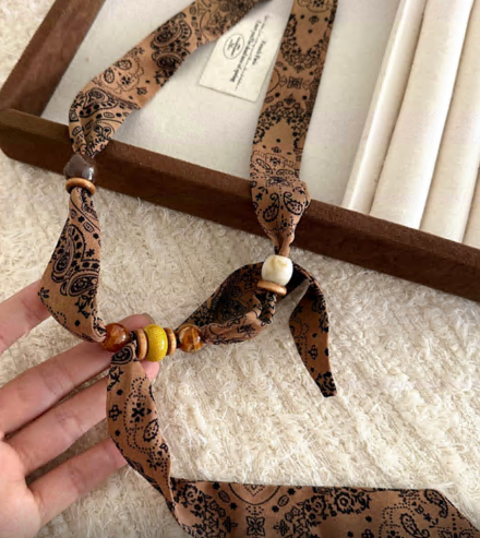 Украшение на шею с подвеской (платок пейсли), 90см, коричневый, черный, шт. Украшения