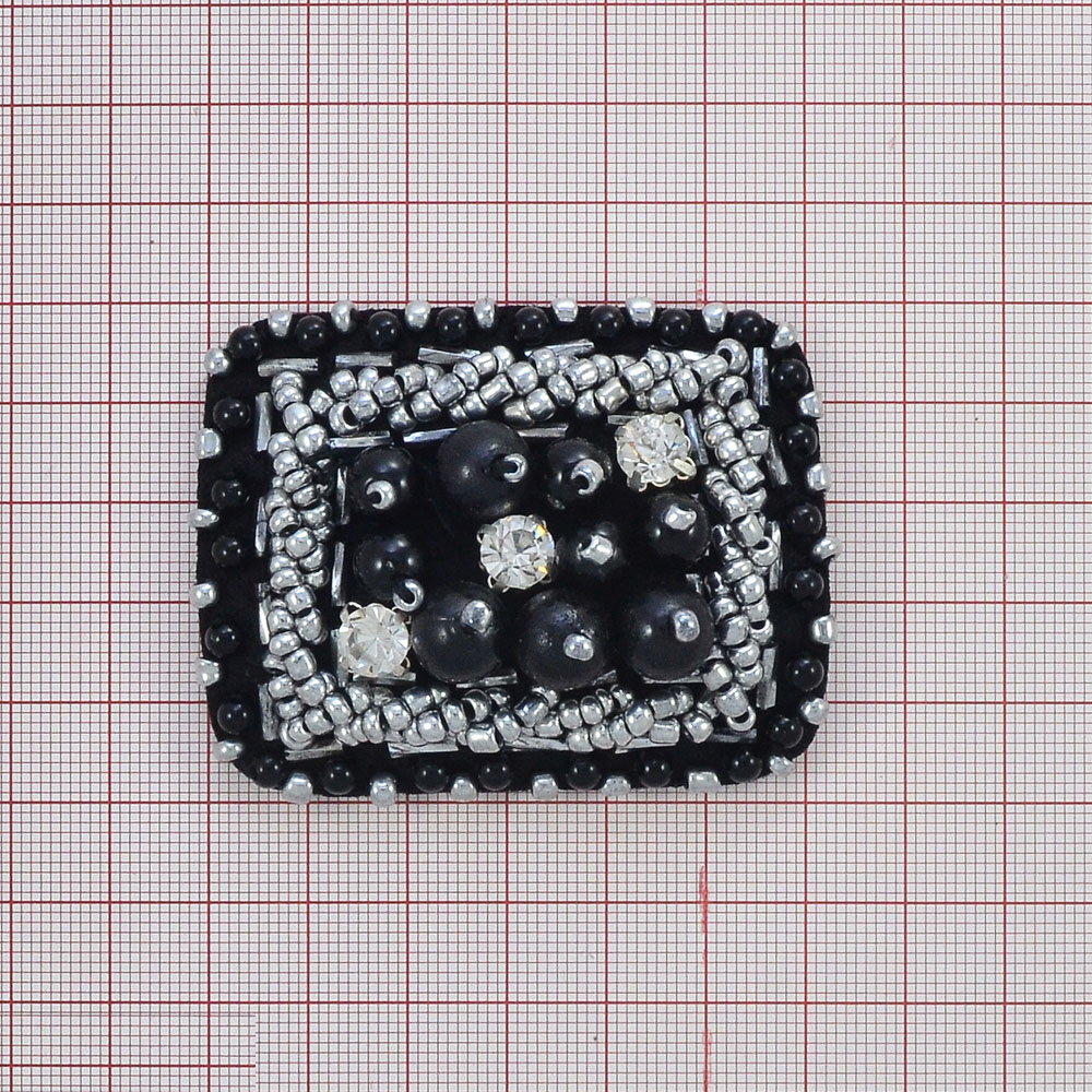 Аппликация декор FY-003 (№150) квадрат, черный флиз., черн. бусины, 3 камня, серый бисер. Аппликация Декор