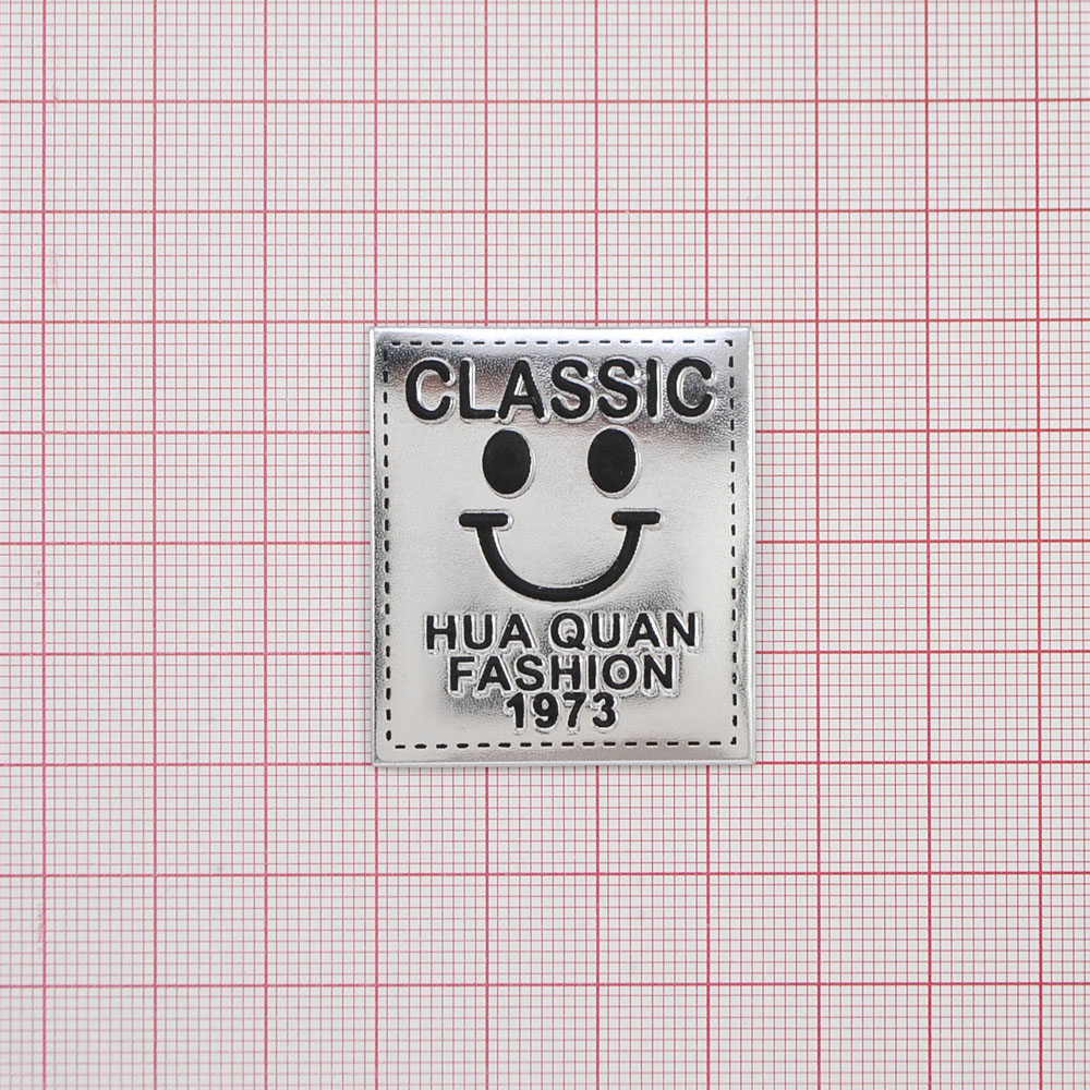 Лейба пластик CLASSIC Smile 4*3,5см серебро, черный, шт. Лейба Пластик