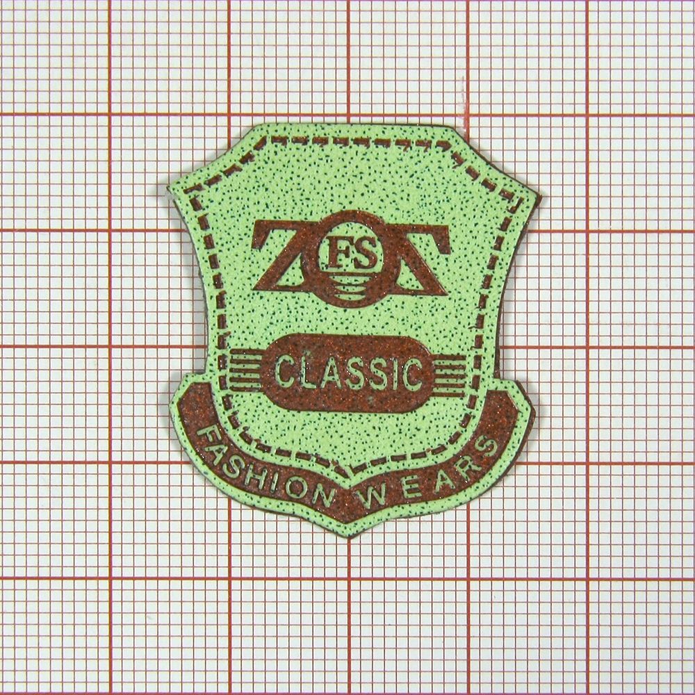 Лейба кожзам A11081 ZOZ 30*35мм салатовый, бордовый лого. Лейба Кожзам