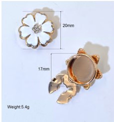 Клипса для пуговицы Цветок, золото, белый, стразы, шт. Украшение для пуговицы