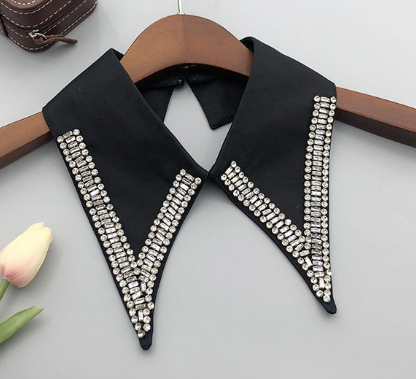 Воротник со стразами, черный, белые стразы, шт . Воротники