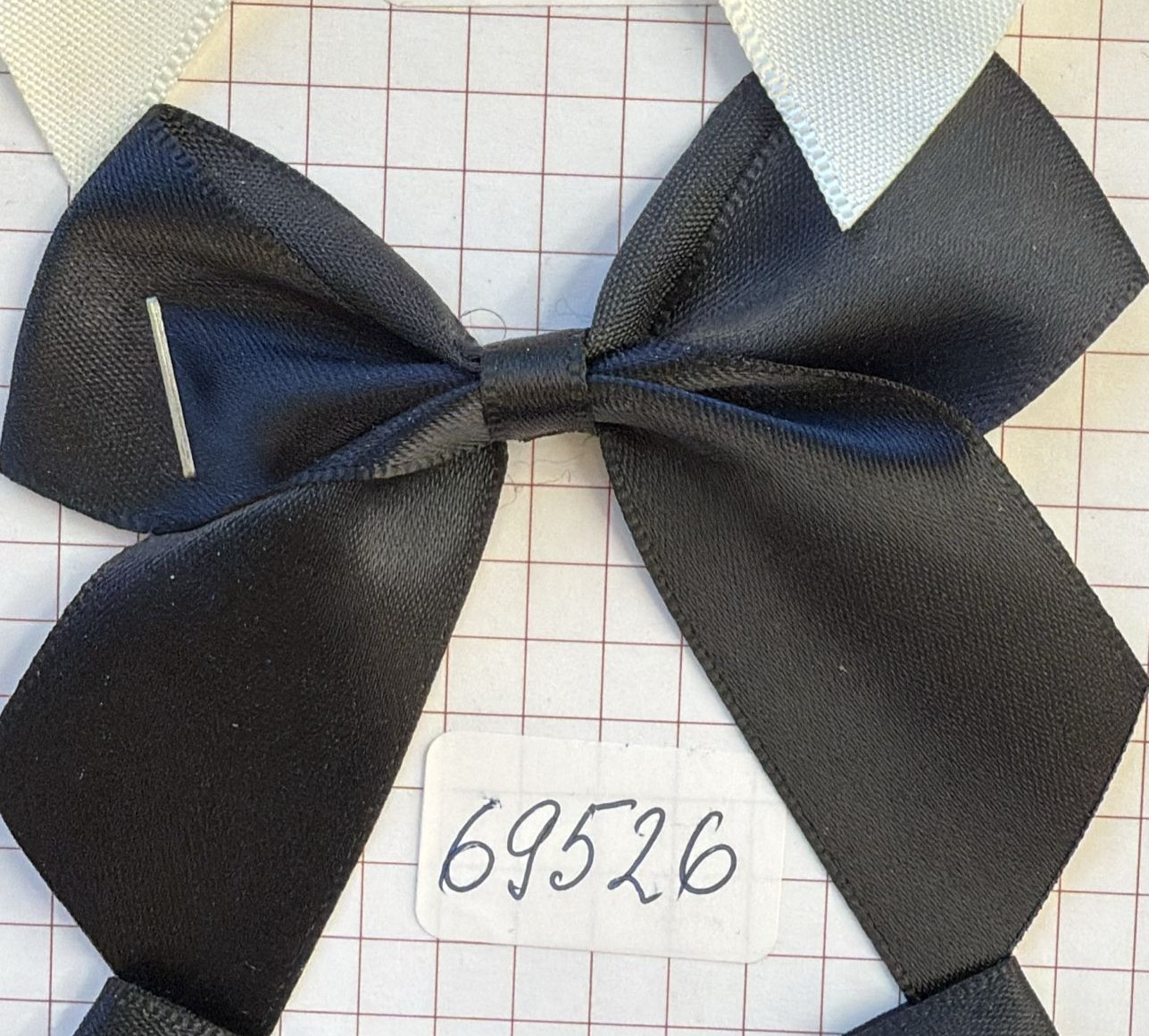 Аппликация тканевая пришивная Бант, 7см, черный, шт. Аппликации Пришивные Цветы Банты