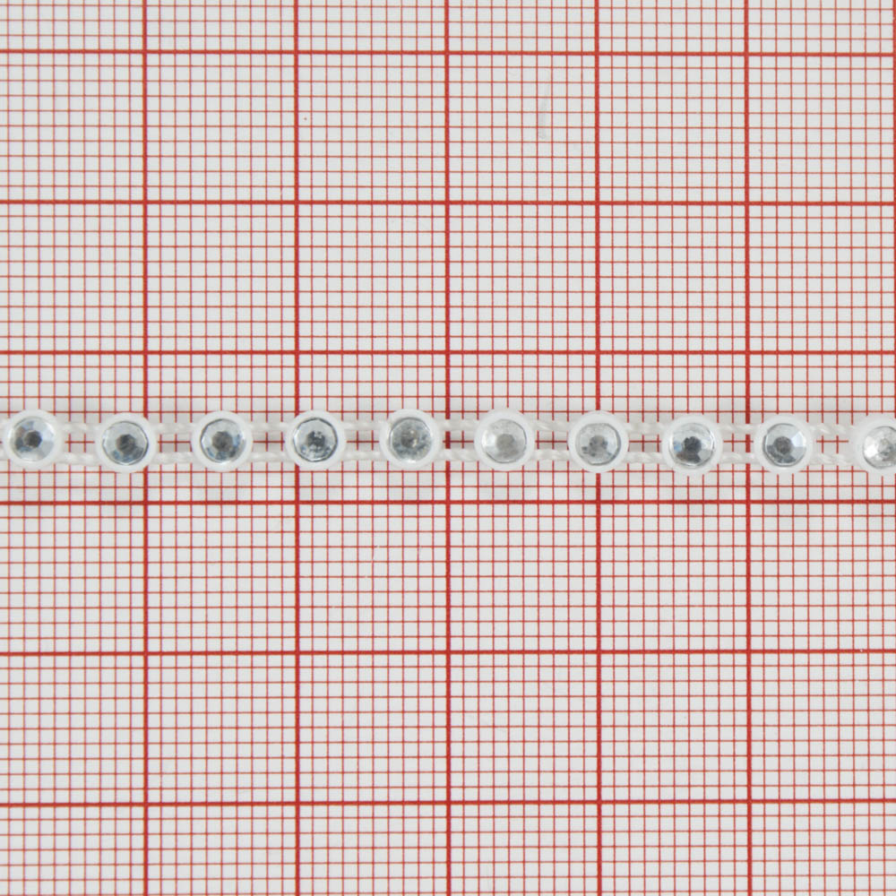 Стразы в ленте прост. мелкие / 9м. Тесьма Стекло