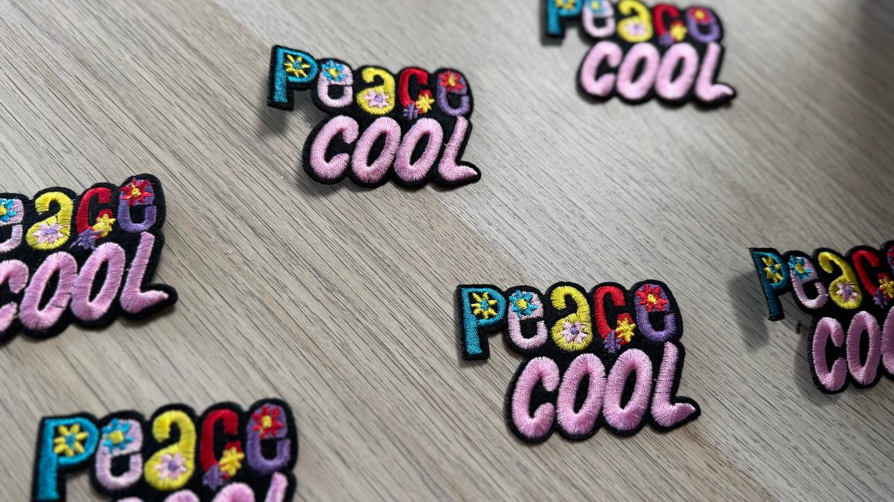 Шеврон клеевой Peace cool, желтый, голубой, розовый, шт. Нашивка Ткань