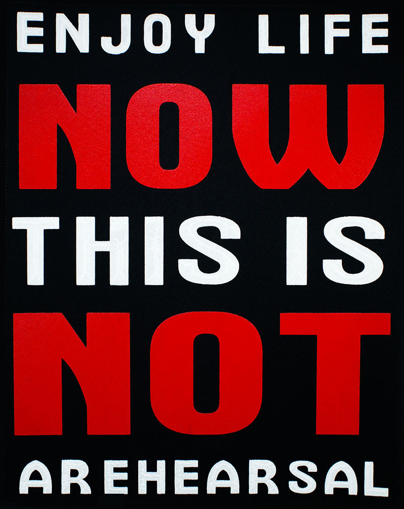 Аппликация пришивная Now Not 29*23см белый, черный, красный. Аппликации Пришивные Постер