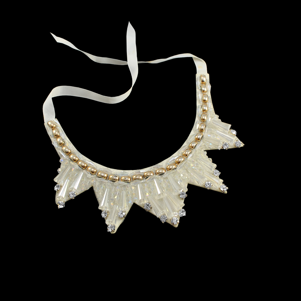 Воротник завязки Корона прозрачно-белые колокольчики, белые камни, шт. Воротники