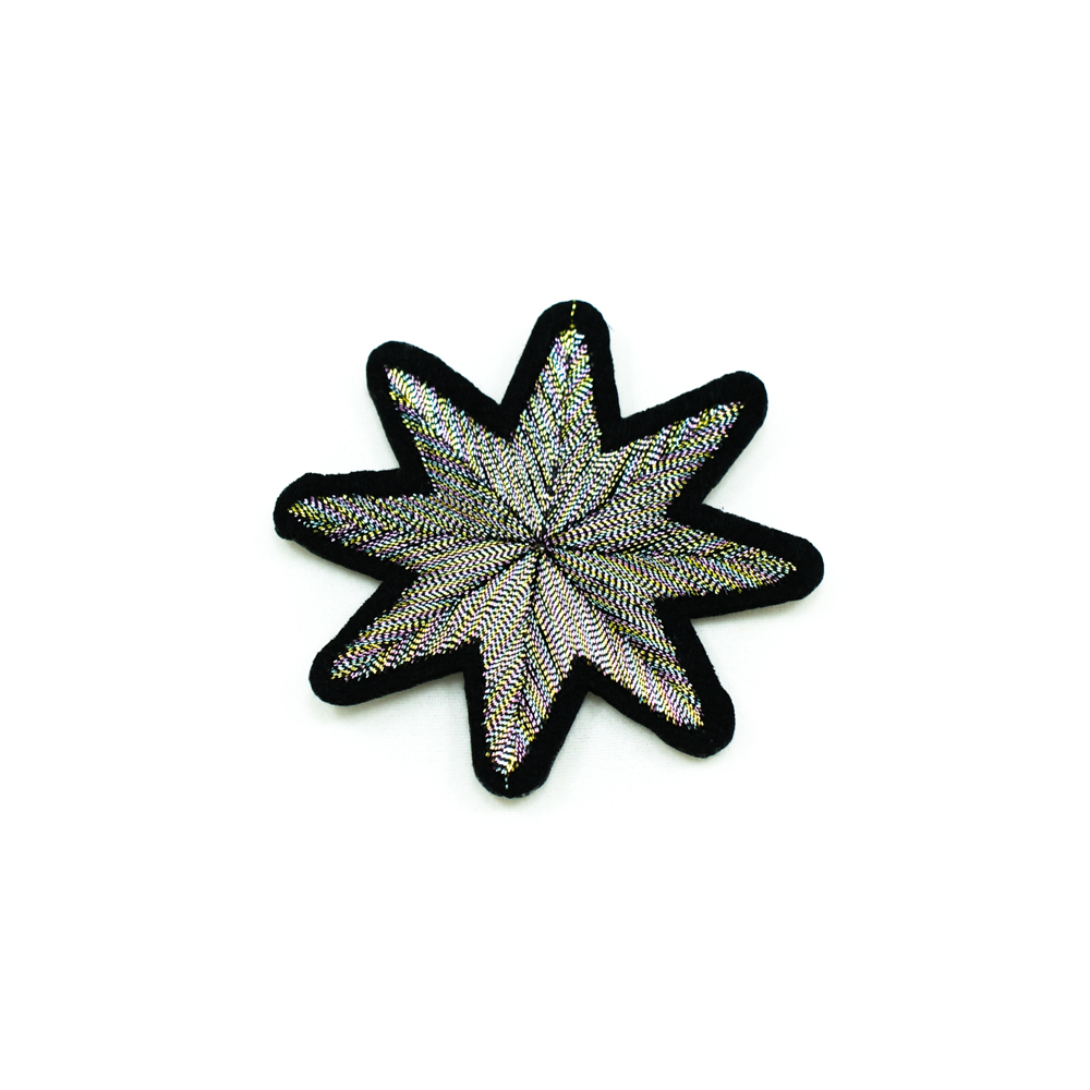 Аппликация клеевая вышитая Звездочка 5,2*5,2см черный, серый металлик, шт. Аппликации клеевые Вышивка