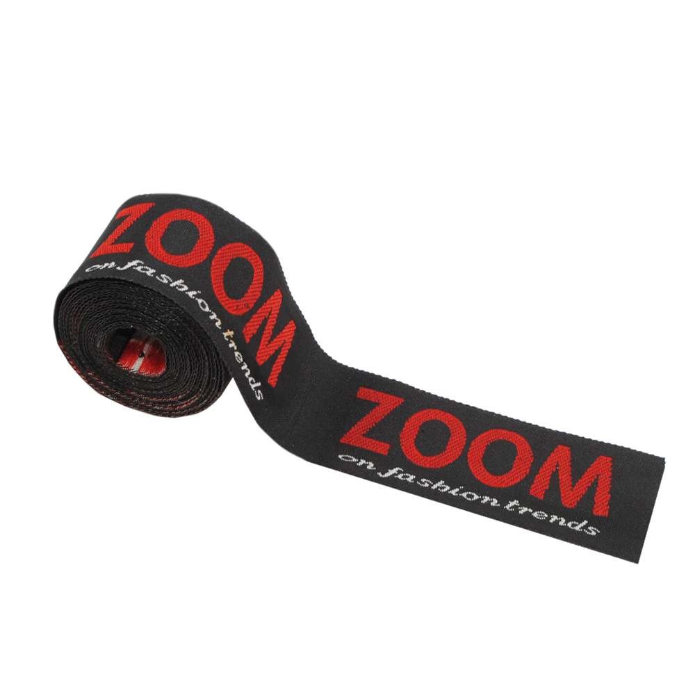 Этикетка тканевая вышитая Zoom. Вышивка / этикетка тканевая