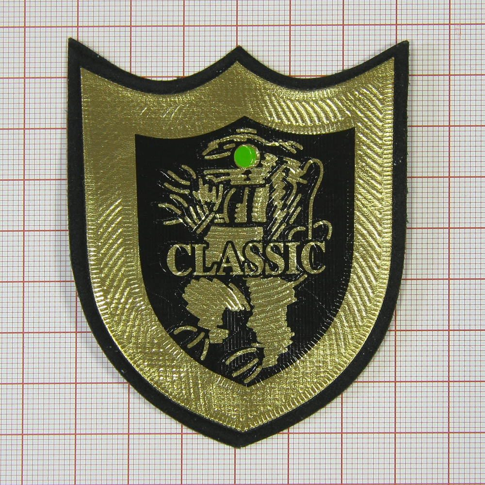 Нашивка тканевая резиновая накладка Classic черный, золото (№5). Нашивка Ткань