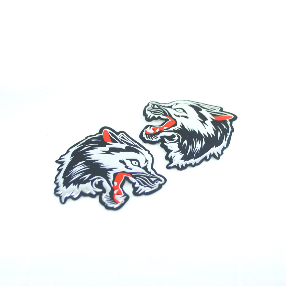 Лейба пластик Голова волка правая  7,3*7,4см черный, серебро, красный. Лейба Пластик