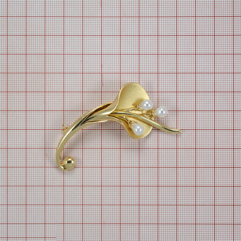 Брошь Цветок Калы золото и белый жемчуг, шт. Броши