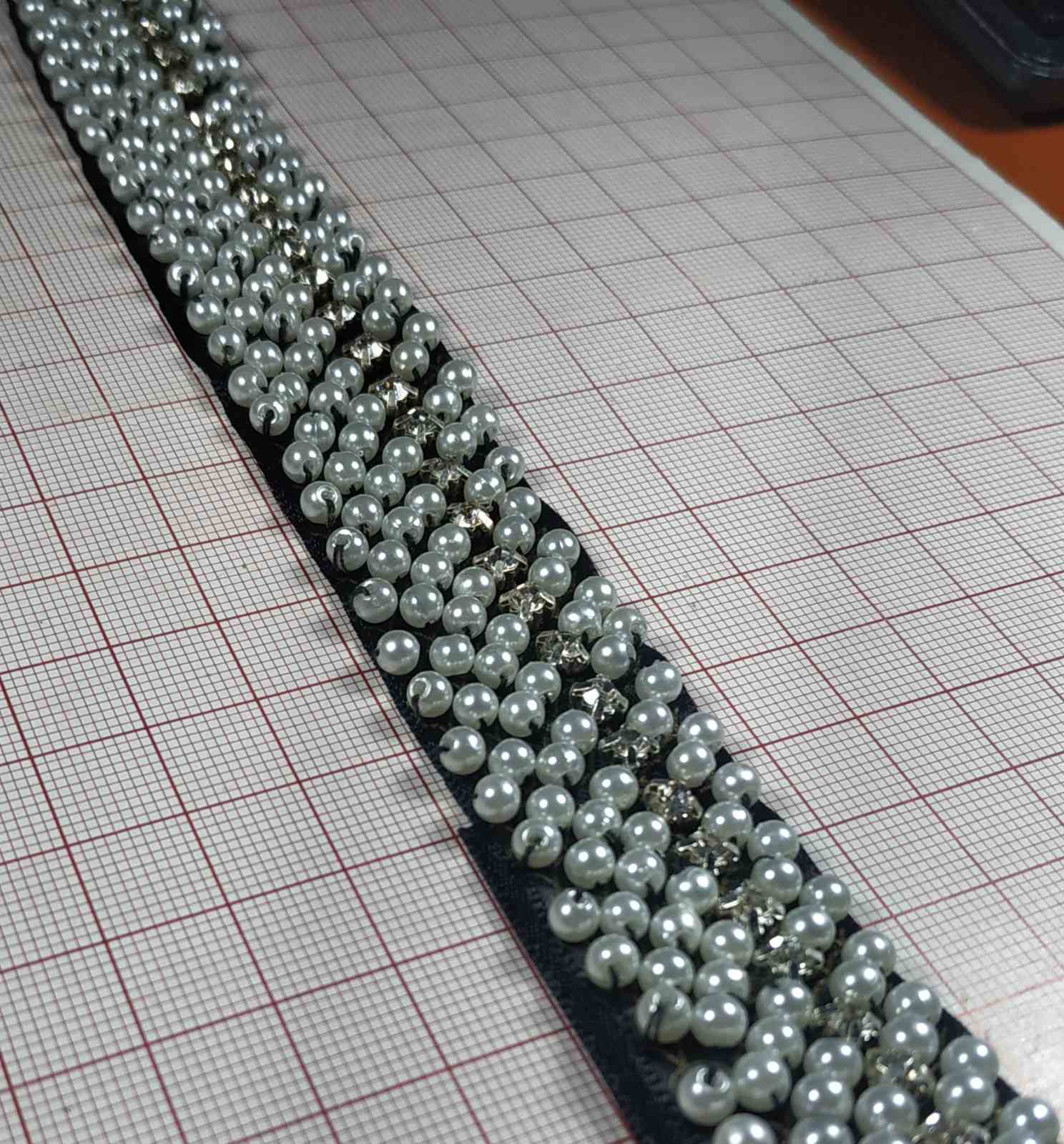 Тесьма с жемчугом Млечный путь, 2,5см, черный, жемчуг, ярд. Тесьма