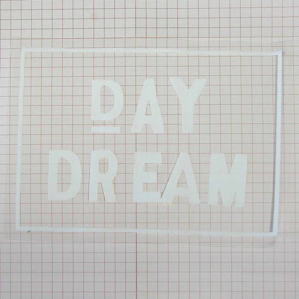 Аппликация клеенка пришивная прозрачная Day Dream 27*21см белый лого, белая рамка, шт. Аппликации Пришивные Резиновые