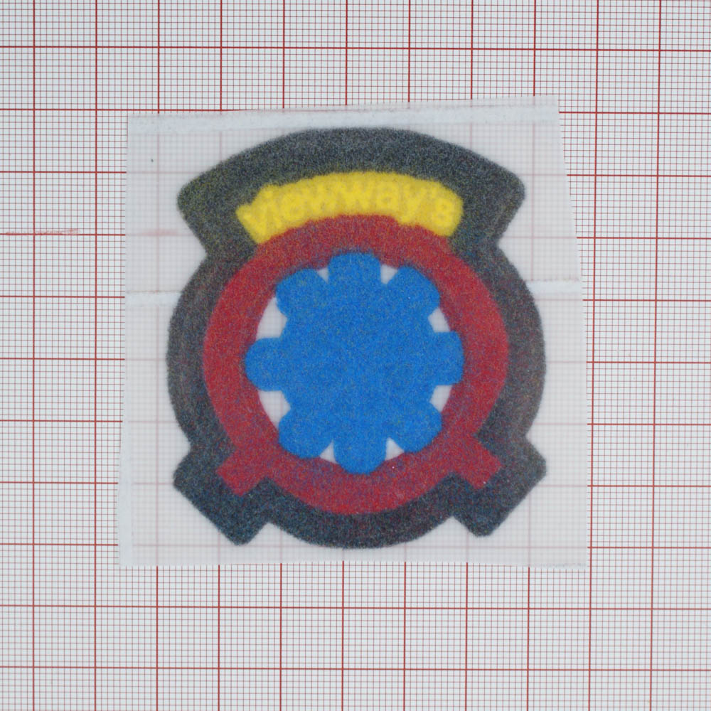 Термоаппликация флок VIEWWAY, 70*65мм, черный, желтый текст, красный круг, синий штурвал, шт. Термоаппликации Флок, Войлок
