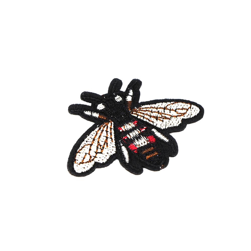 Аппликация клеевая вышитая Муха 4,5*6см черный, красный, коричневый, бежевый, шт. Аппликации клеевые Вышивка