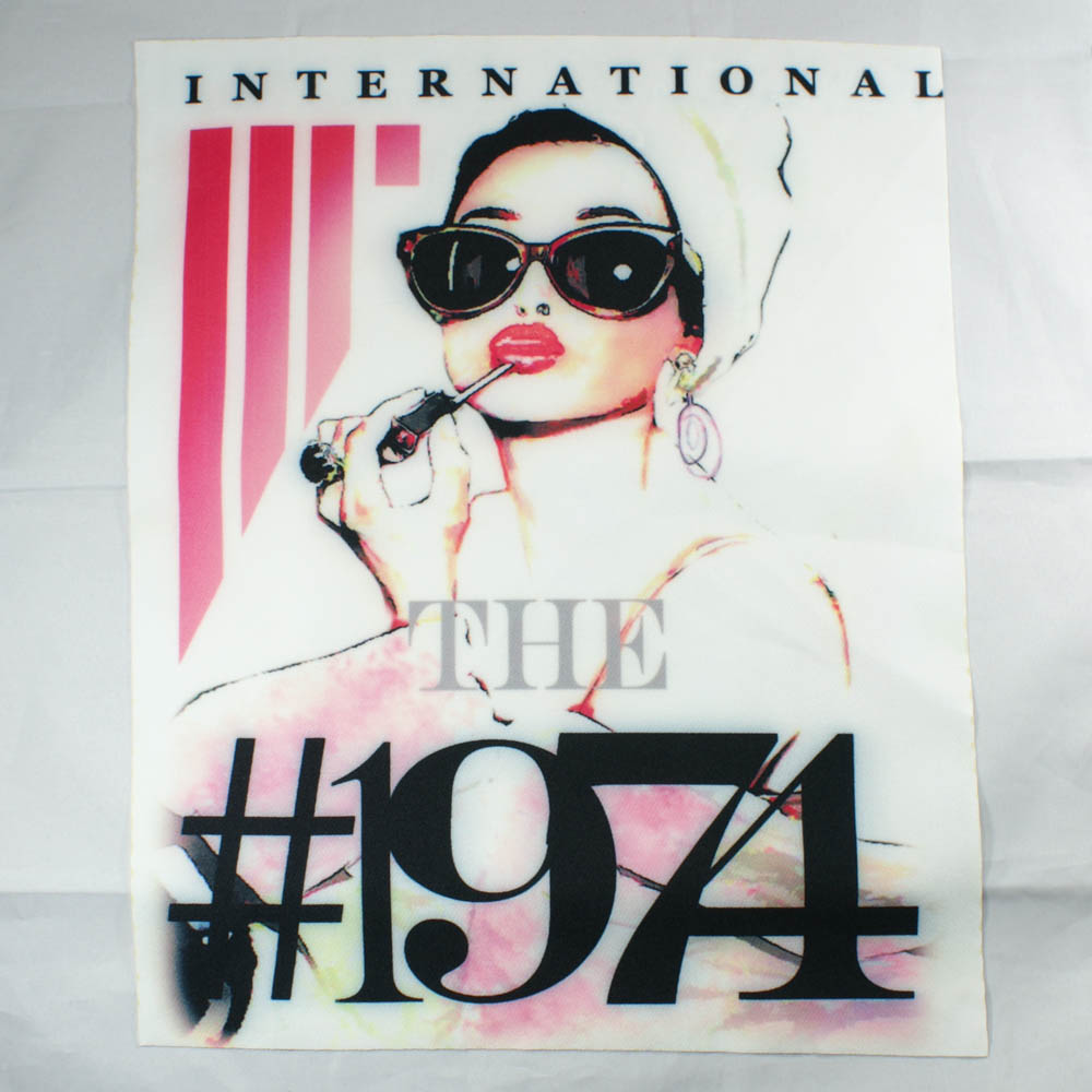 Аппликация пришивная #1974, 30,5*25 см, цветной рисунок, белый фон, черный текст, шт. Аппликации Пришивные Постер