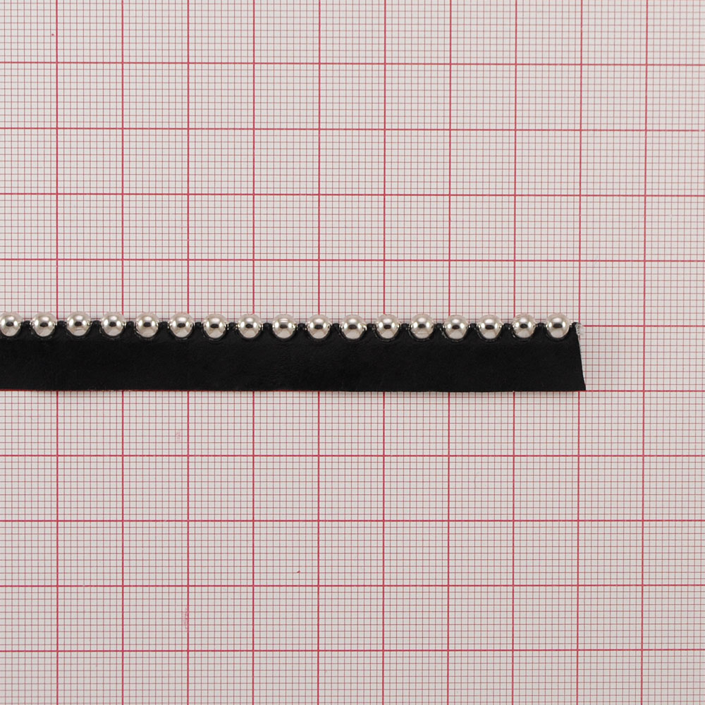 Тесьма кожзам с металлическими шариками 4мм, ширина 13мм, черный кожзам и металл Nickel, ярд. Тесьма