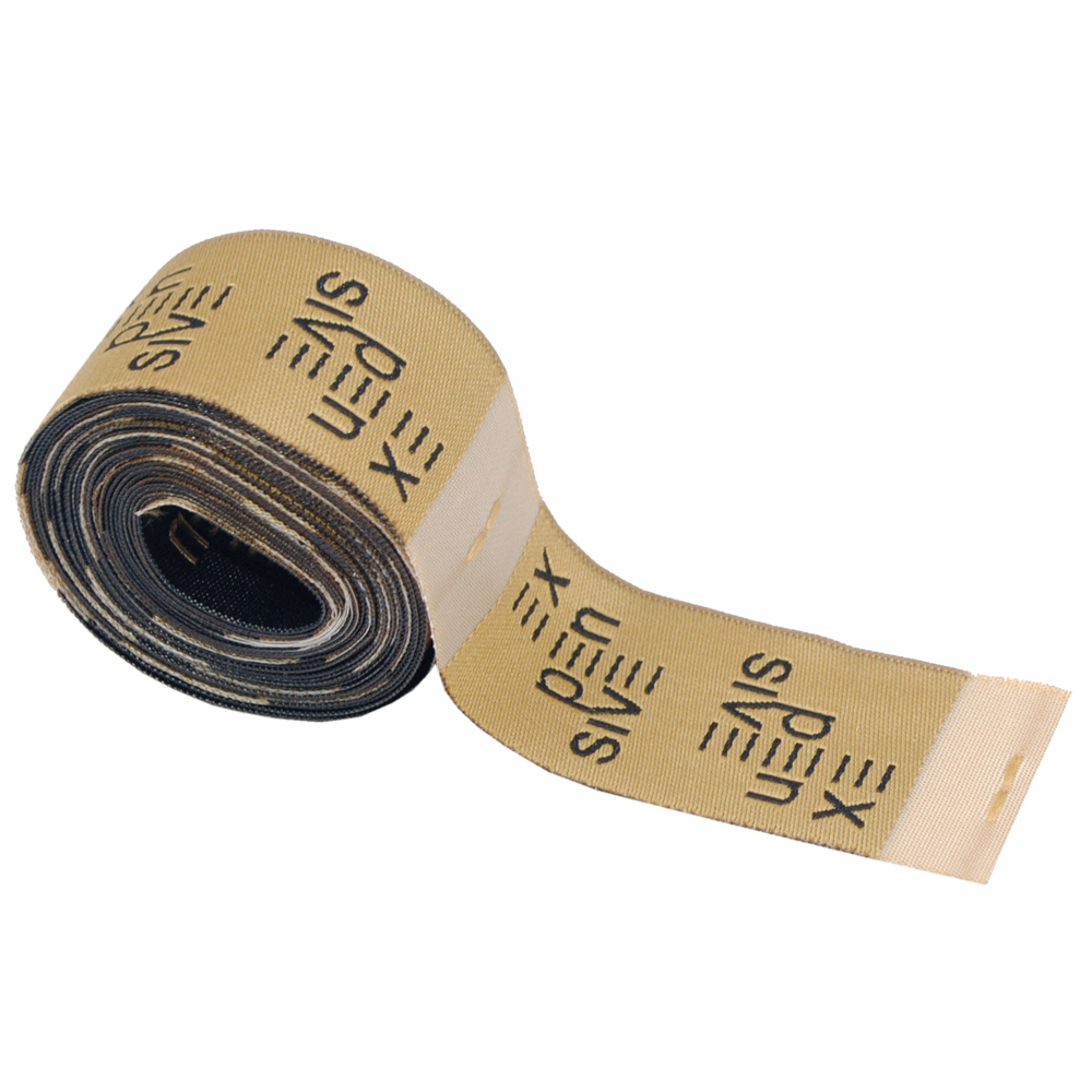 Этикетка тканевая Expensive 2,5см оливка и черный лого /флажок, 70 atki/, шт. Вышивка / этикетка тканевая