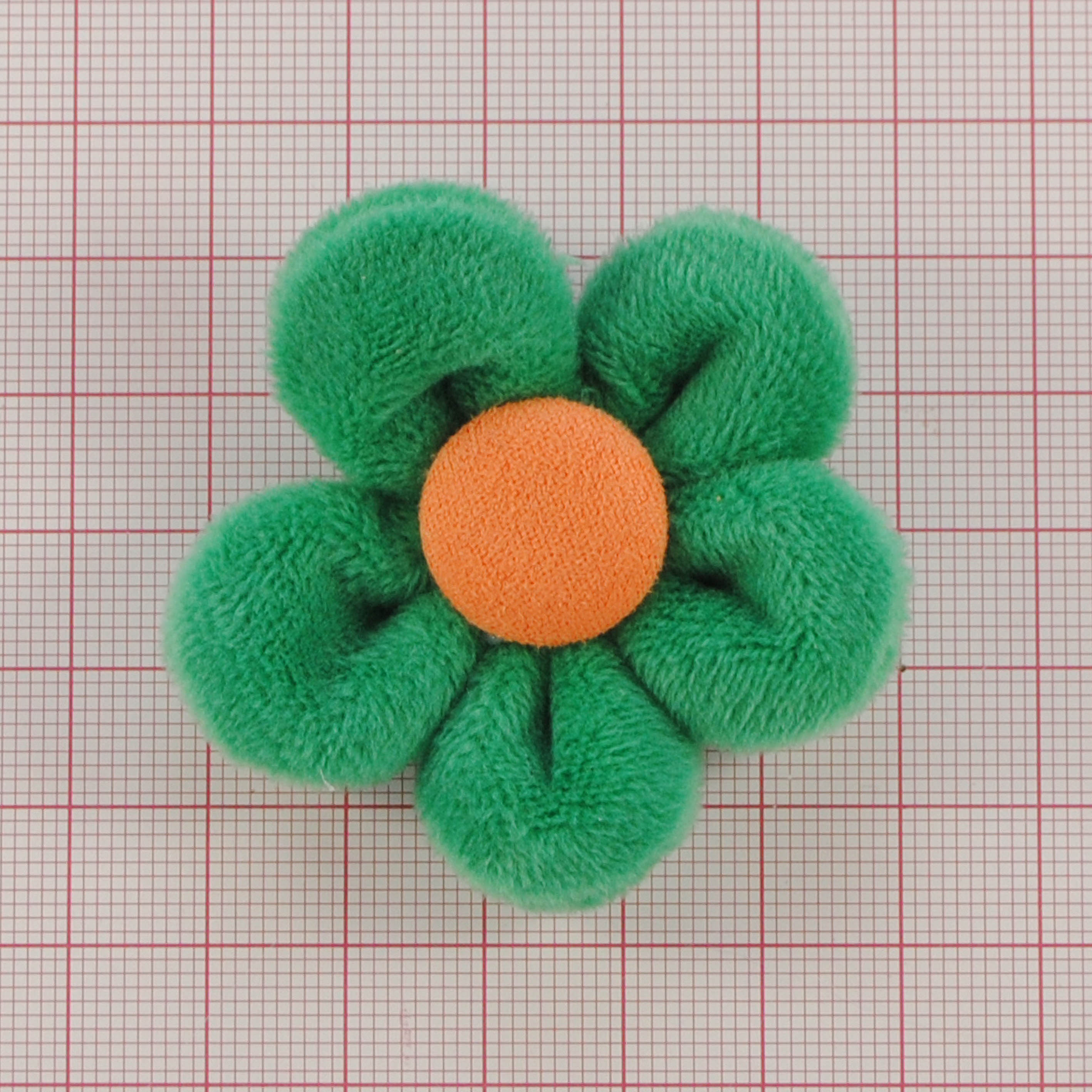 Аппликация тк. приш. дет. плюшевый цветок 5*5см, зелен., оранж., шт. Аппликации Пришивные Кружевные Вязаные