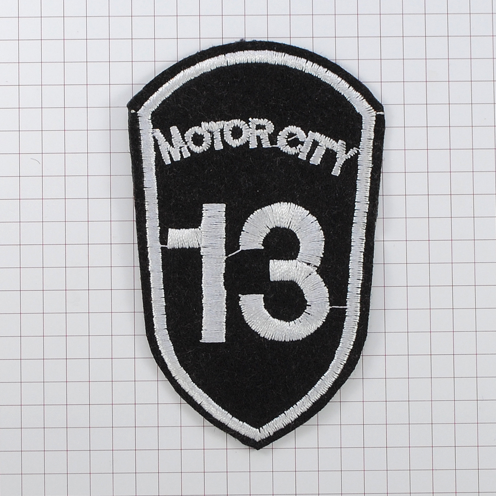 Нашивка тканевая Motor City 13 5,5*9,2см черно-молочный, вышитый лого, шт. Нашивка Вышивка