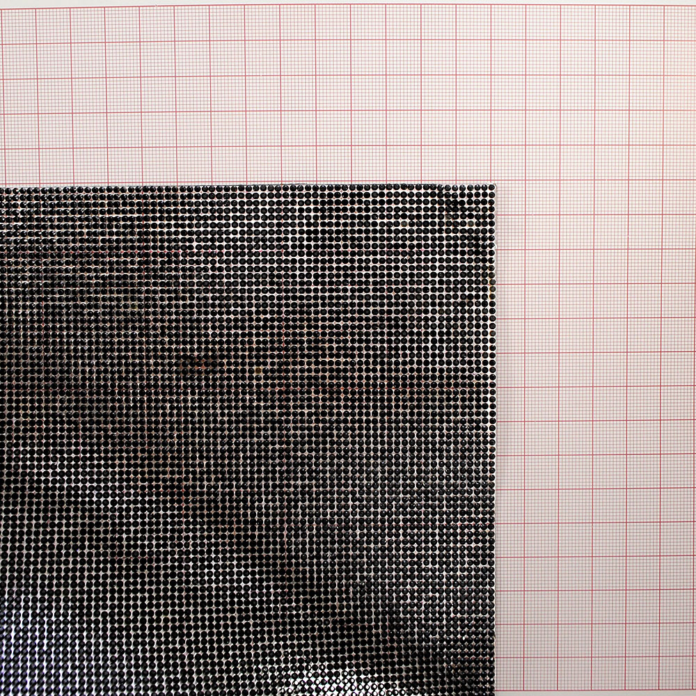 Стразы полотно клеевые №29б черные камни 2мм, 40*24см /114*190шт/, 1лист. Полотна из страз