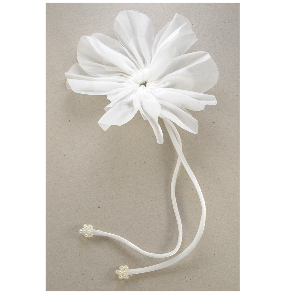 Аппликация тканевая Лепестки, 36*15см, шнур, белый, наконечники жемчуг, шт. Аппликации Пришивные Цветы Банты