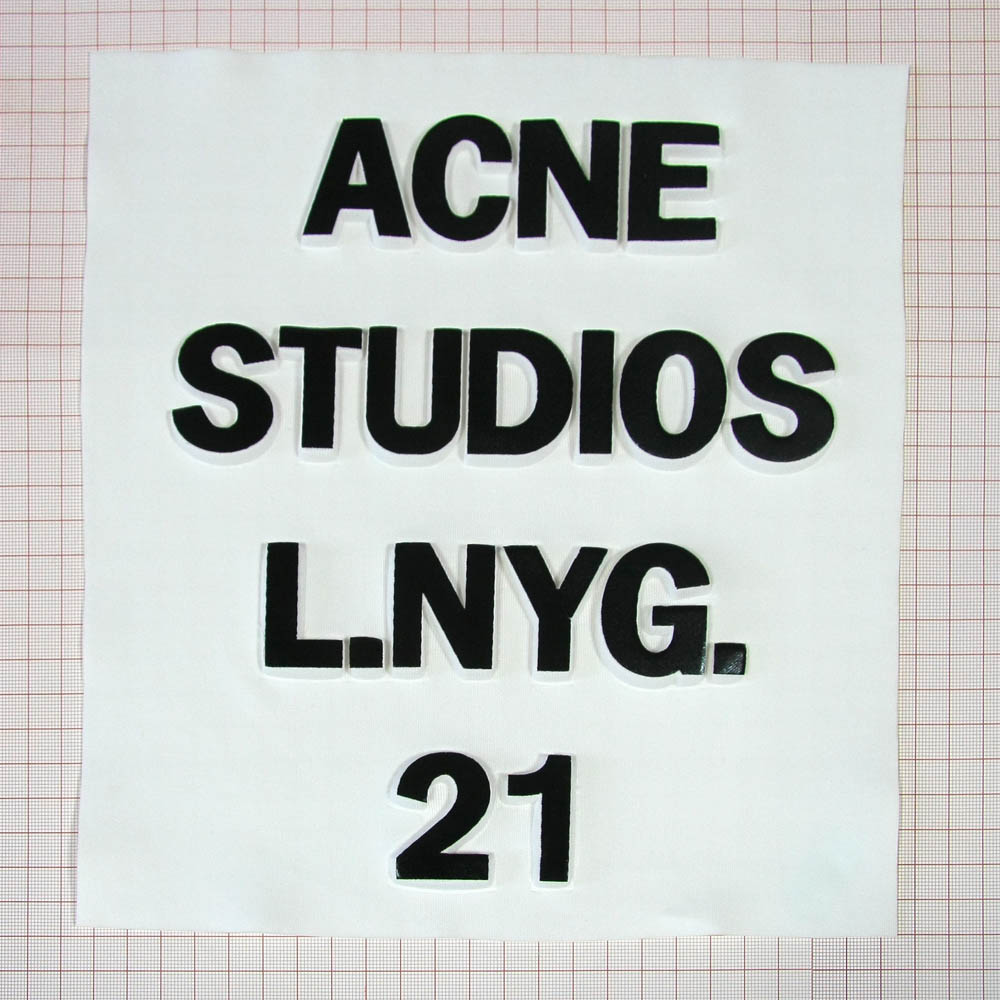 Аппликация пришивная конгрев ACNE STUDIOS 25см белая, черный лого, шт. Аппликации Пришивные Рельефные