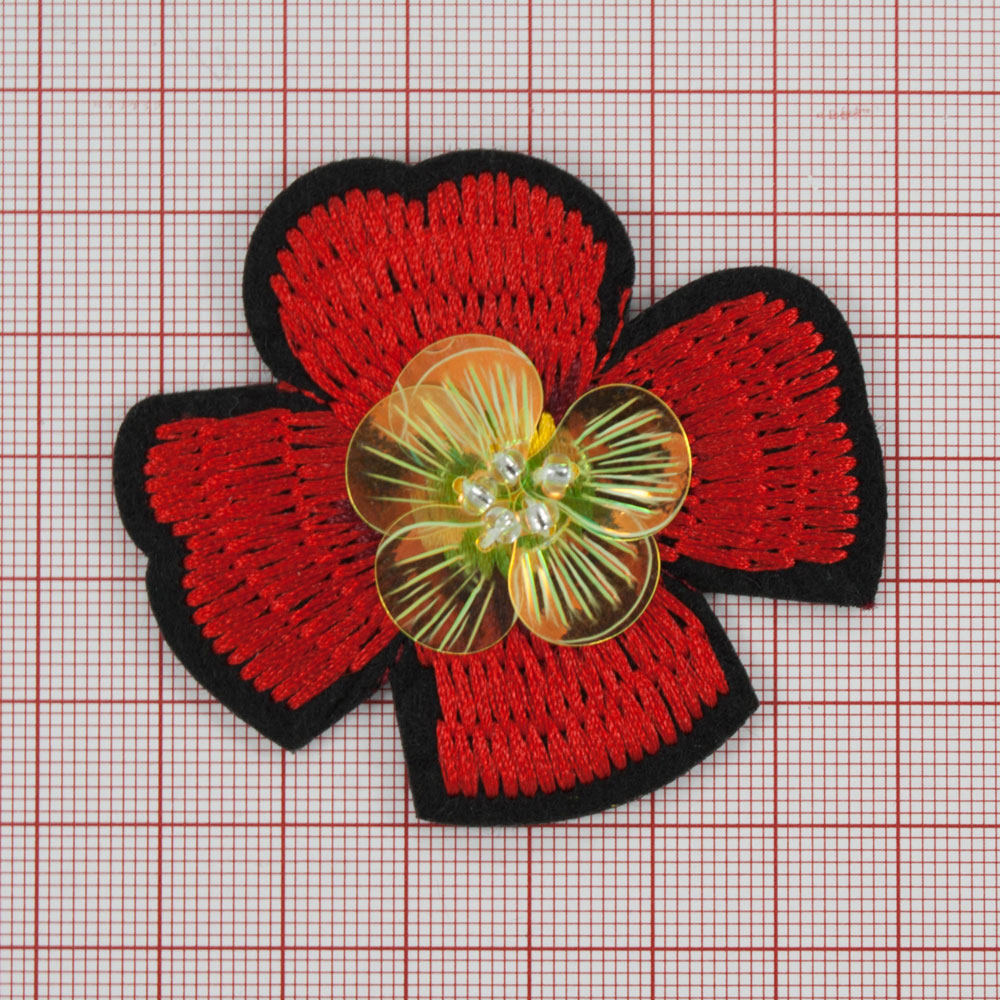 Аппликация клеевая вышитая Красный цветок с пайетками, 6,3*5,7см, красный, золотые пайетки. Аппликации клеевые Вышивка